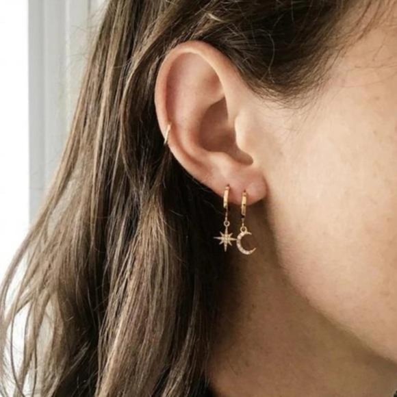 18K GOLD DIAMOND MOON STAR HOOPS - Picture 2 of 7